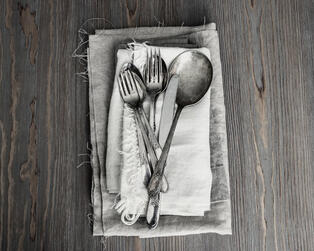 Prose "Forgotten Spoons" : Discretionary Love